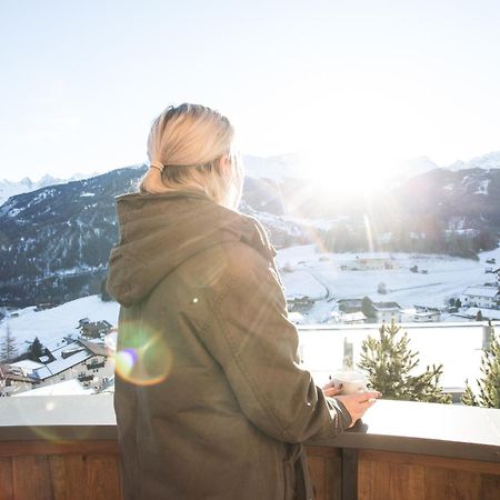 Naturlodge Ladis Ehemals Alpenlodge Alexander Inklusive Sommer Bergbahnticket المظهر الخارجي الصورة