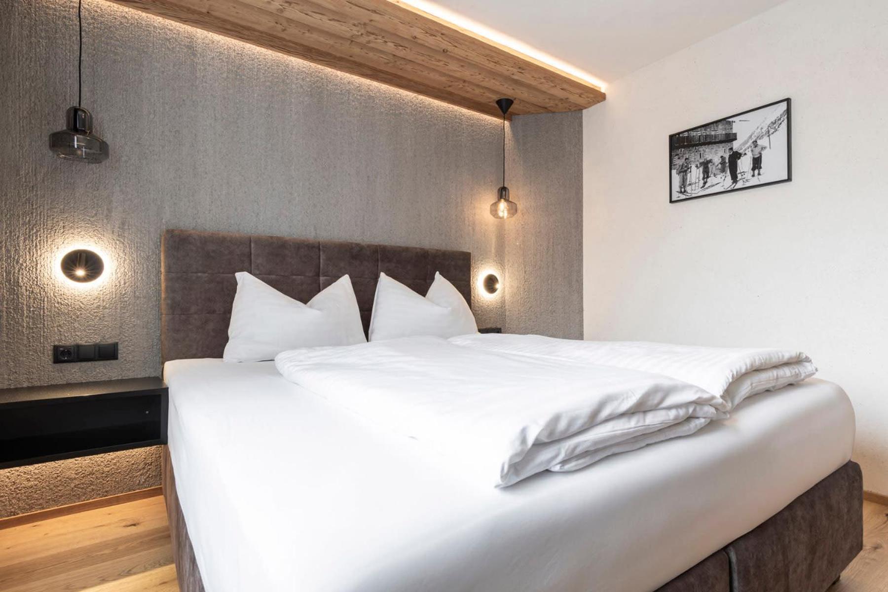 Naturlodge Ladis Ehemals Alpenlodge Alexander Inklusive Sommer Bergbahnticket المظهر الخارجي الصورة