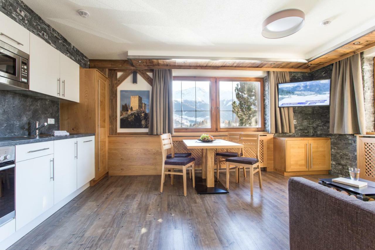 Naturlodge Ladis Ehemals Alpenlodge Alexander Inklusive Sommer Bergbahnticket المظهر الخارجي الصورة